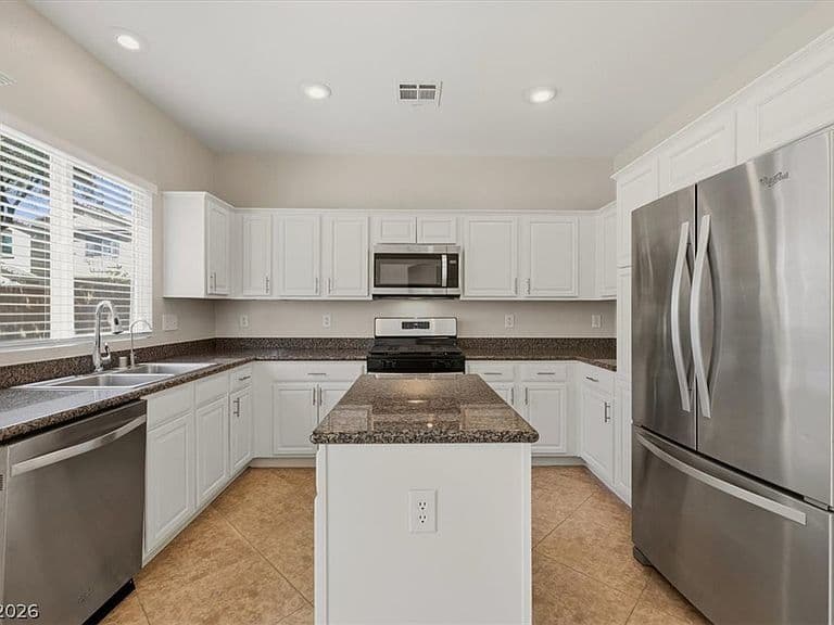 10655 Forum Peak Ln photo 2
