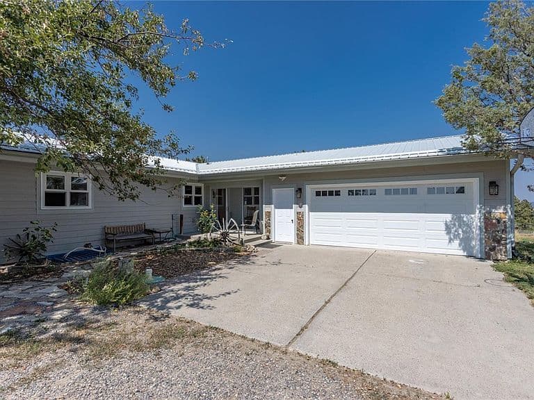 1455 Canyon Trail Rd photo 4