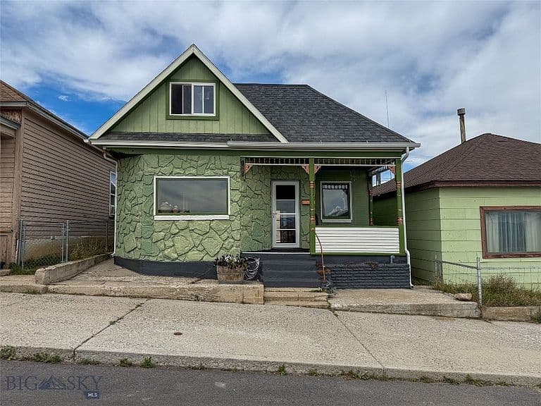 1005 Hornet St photo 4