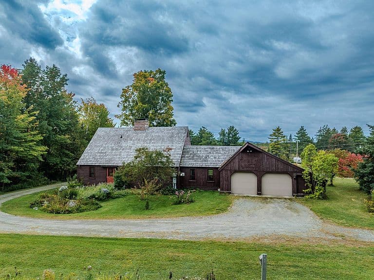 482 Prospect Street photo 2