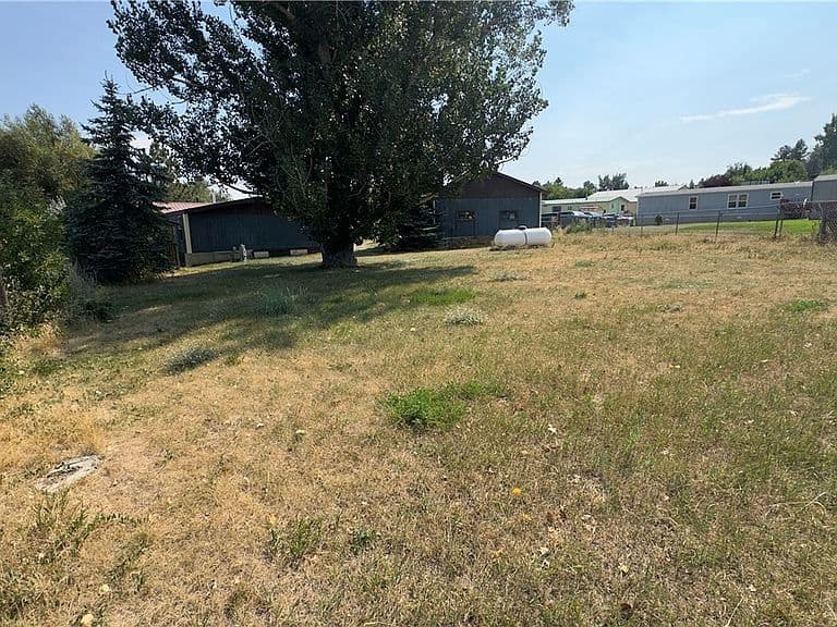 1694 Bozeman Ct photo 3