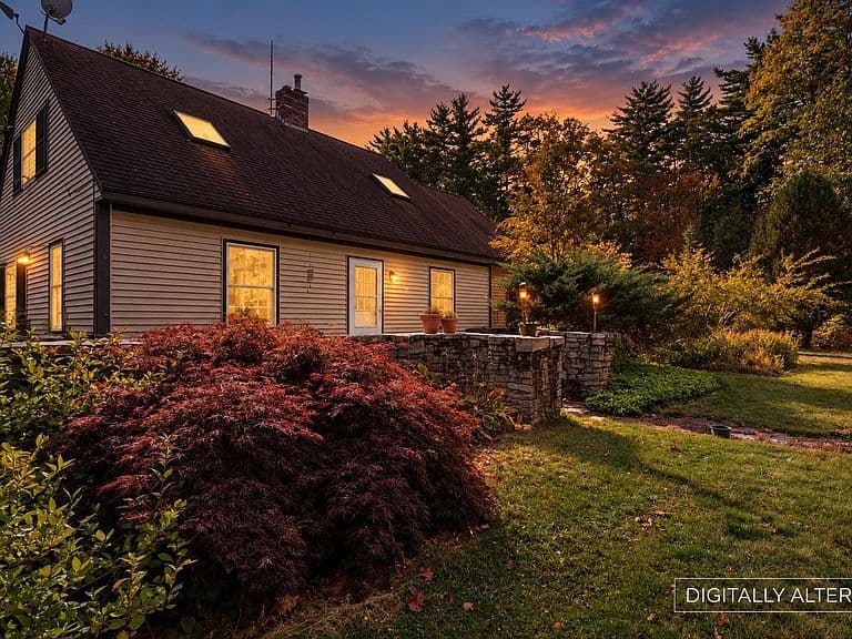 442 Royalston Road photo 2