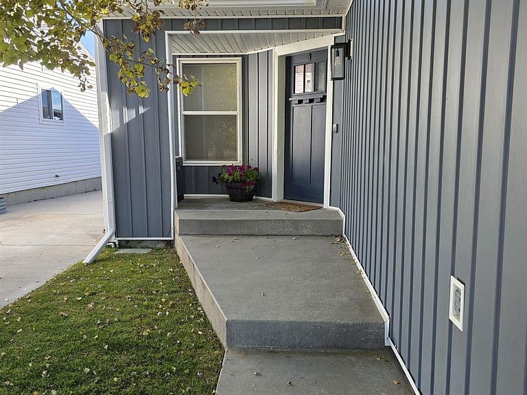 129 Magnolia Cir photo 2