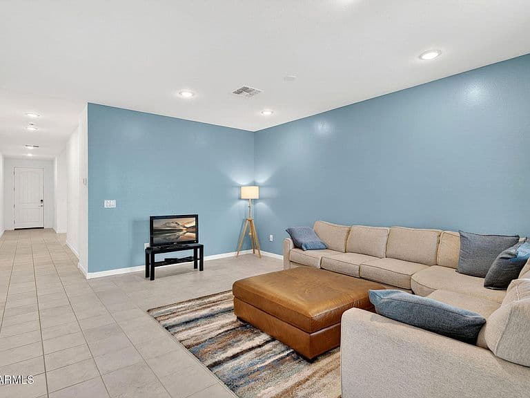41590 W DUSTY CREEK Drive photo 4