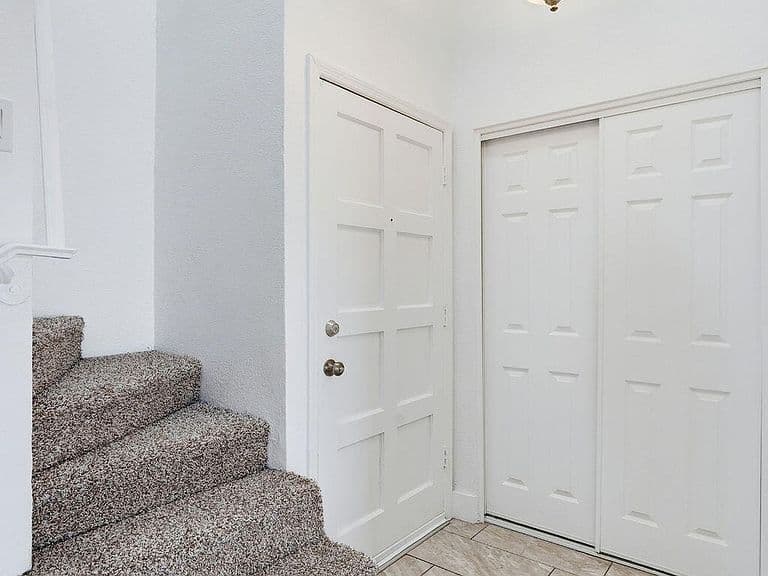 2202 W GLENROSA Avenue #18 photo 5