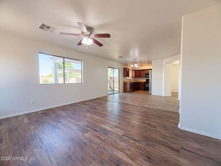 786 W MESQUITE TREE Lane photo 3