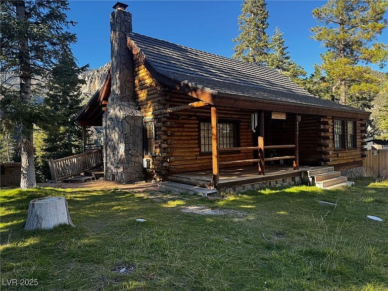 4834 Knotty Pine Way photo 1
