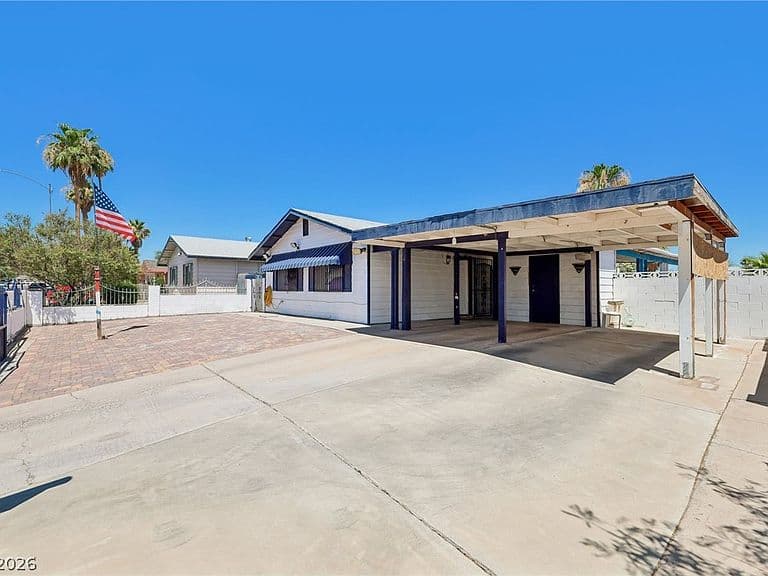 4832 Lana Dr photo 4