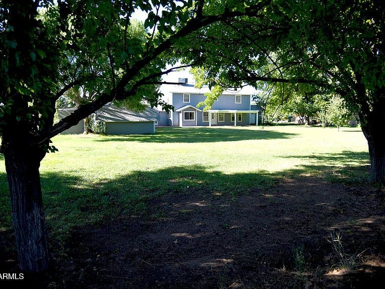 315 W HEREFORD Drive photo 5