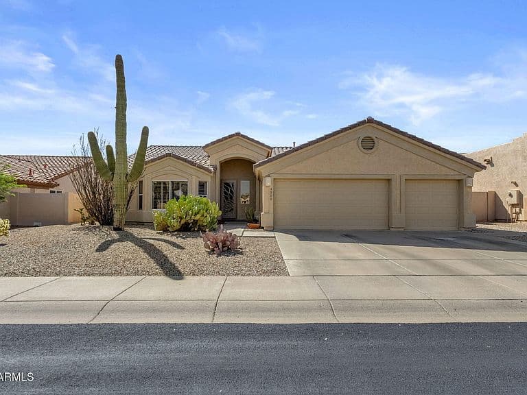 4908 E DUANE Lane photo 2