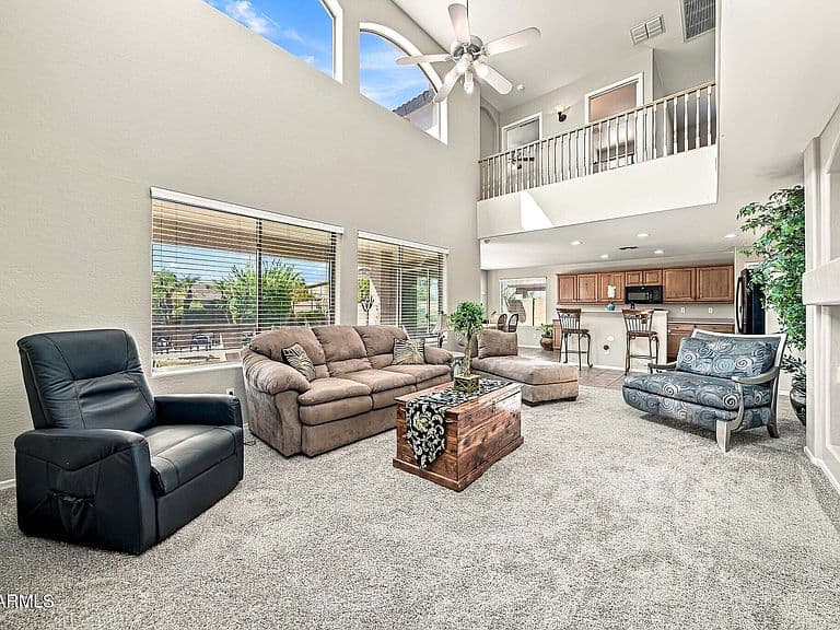 15101 W LILAC Street photo 3