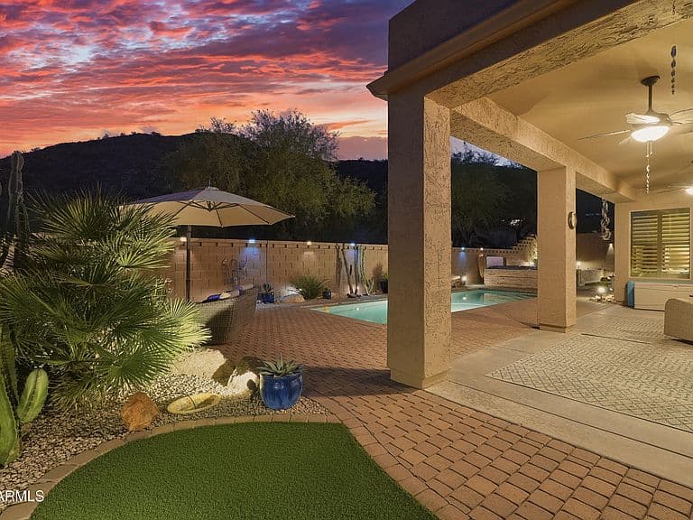 8363 W ANTELOPE Drive photo 5