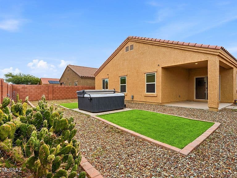 12394 W Reyher Farms Loop photo 2