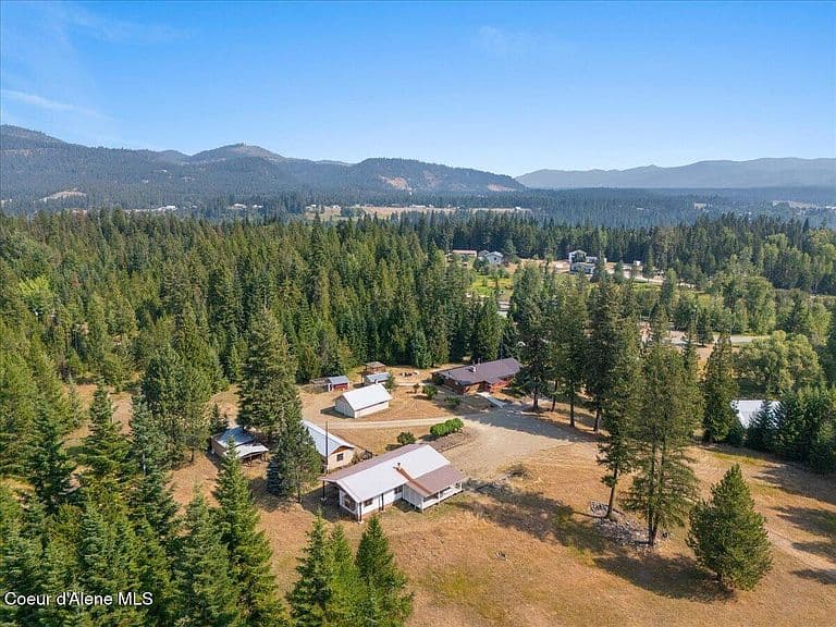 1840 Old Priest River Rd photo 2
