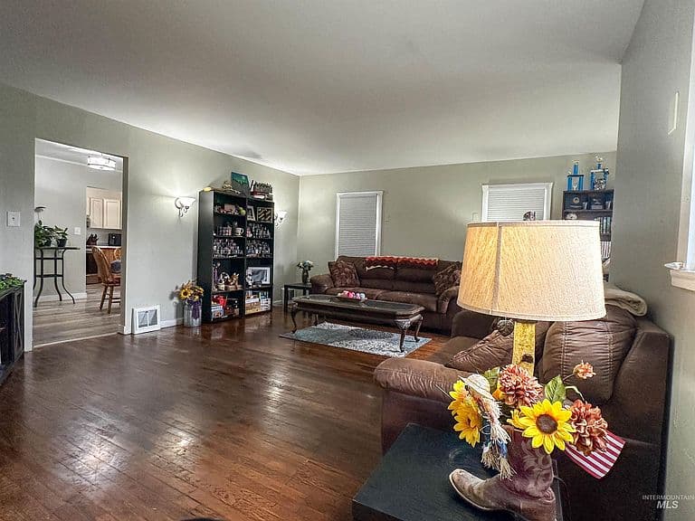 507 Wendell St photo 2