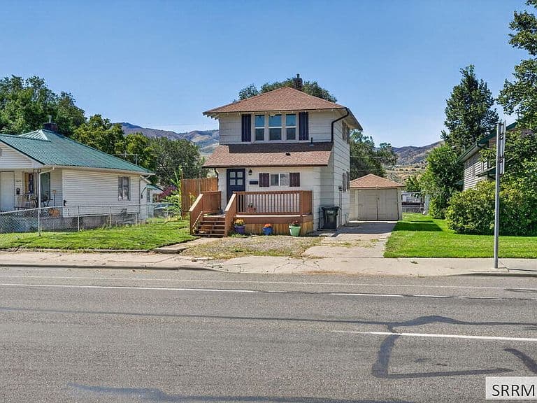 1005 S 4th Ave photo 1