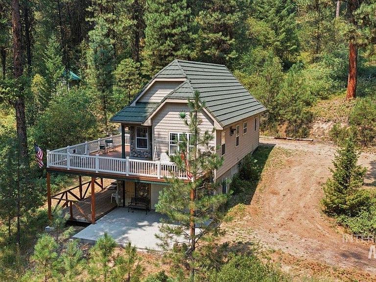 4474 Highway 21 photo 2