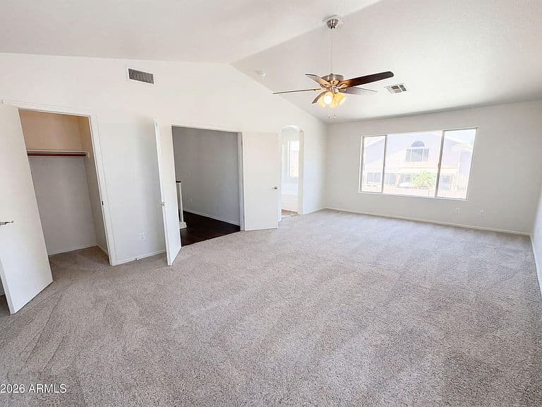10860 W LONE CACTUS Drive photo 4