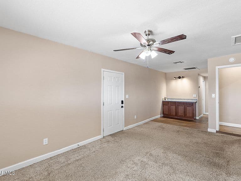 544 E FRED Avenue photo 4