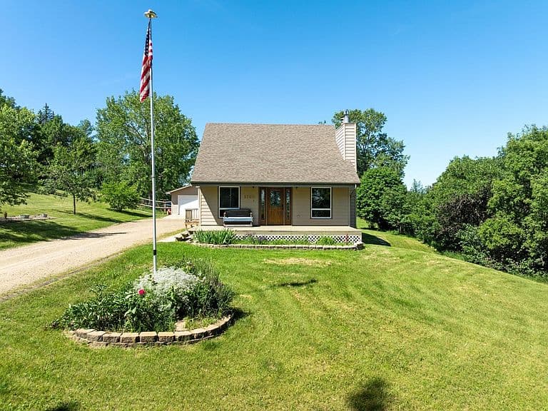 1700 Sundown Dr photo 2