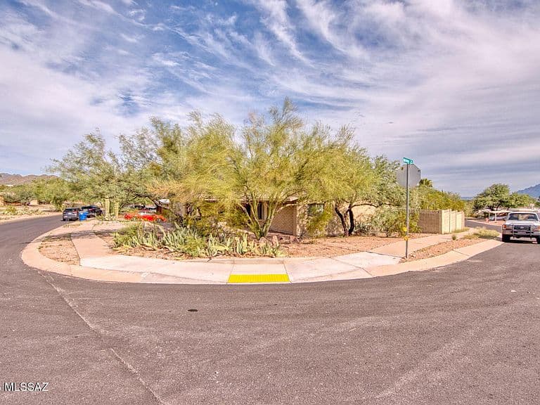 2720 W San Juan Ter photo 3
