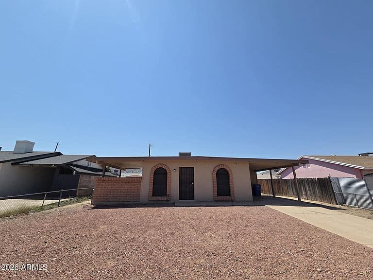 309 W DESERT Drive photo 1