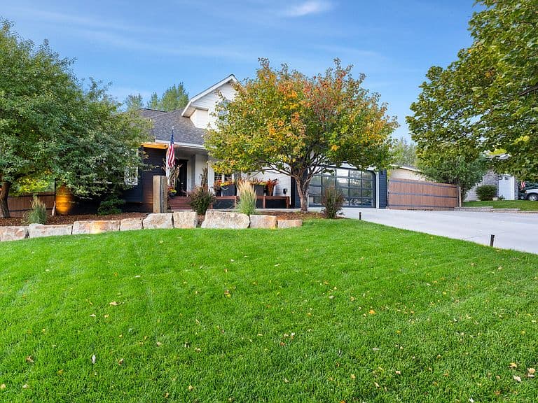 426 Shadow Ridge Blvd photo 5