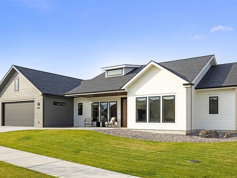 4393 Christian Dr photo 1