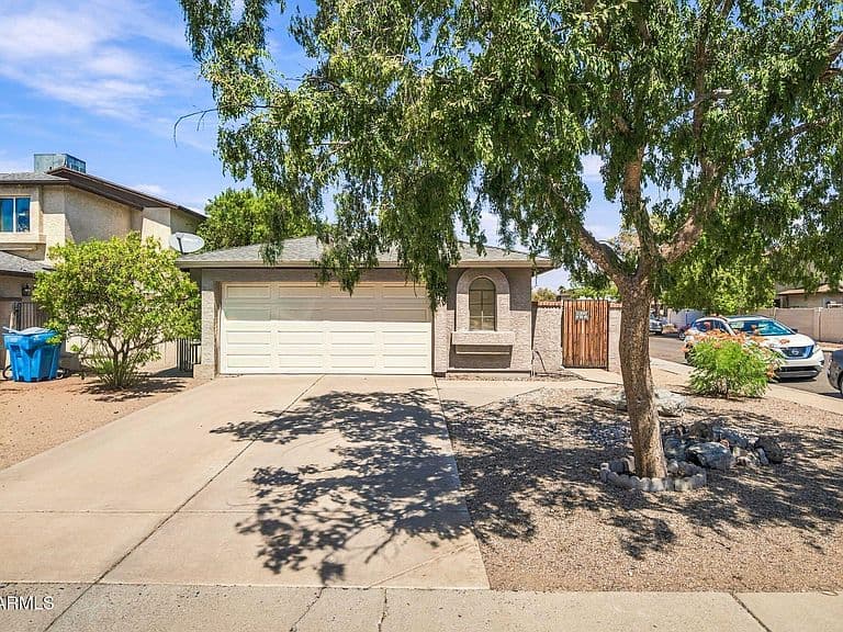 3704 W VILLA MARIA Drive photo 3