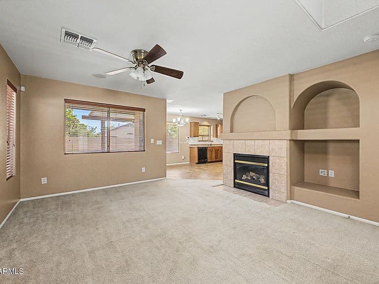 2511 W GAMBIT Trail photo 3