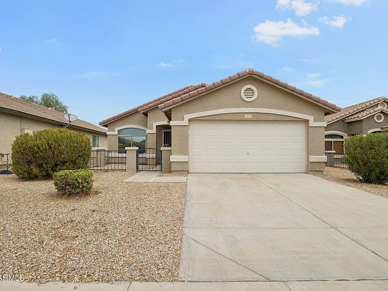 25772 W KENDALL Street photo 2