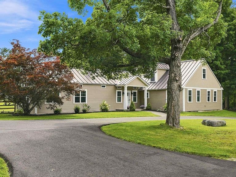 247 Middle Winchendon Road photo 1