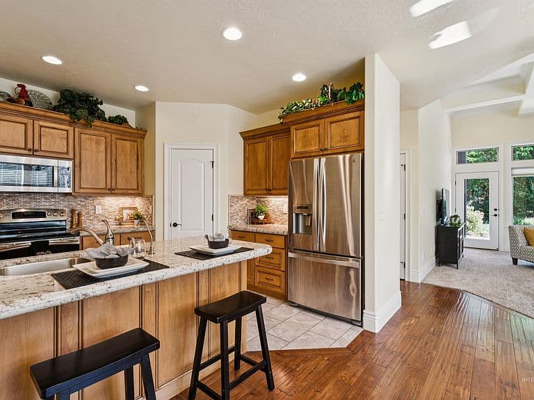 1614 W Par Ct photo 4