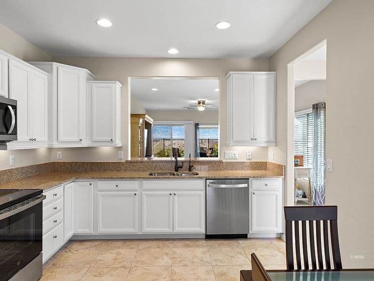 597 Bridle Path Cir photo 3