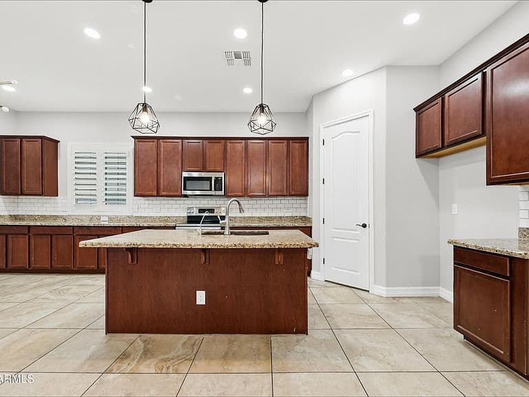 2913 E EBONY Drive photo 4