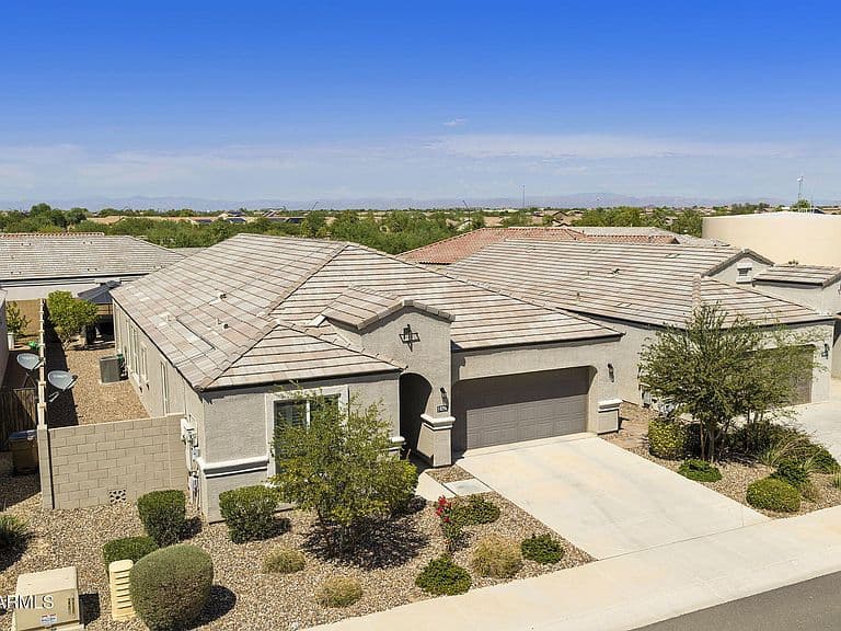 8296 W EBBETS Court photo 3