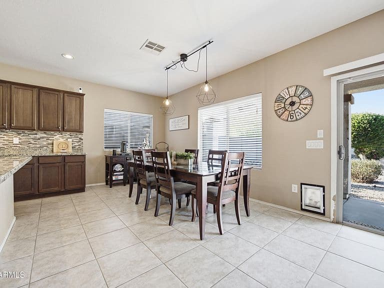 11716 W RIO VISTA Lane photo 3