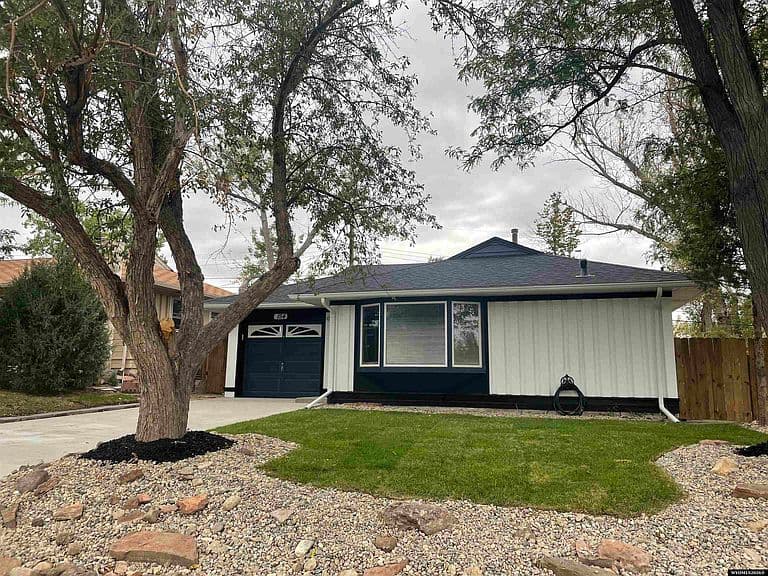 154 N Montana Ave photo 1