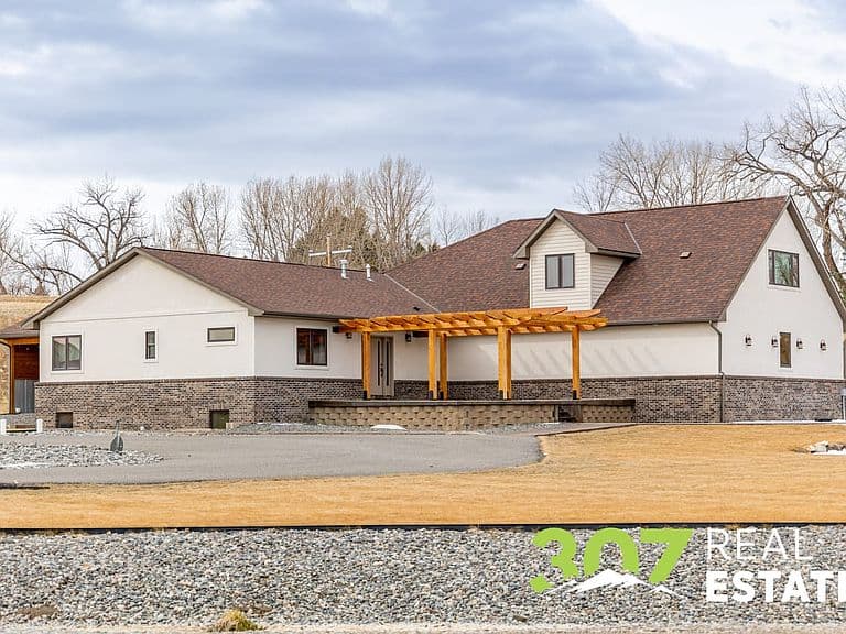 15 Justice Ln photo 3