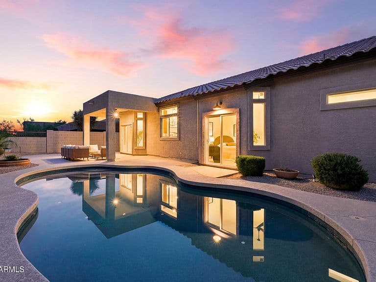 7703 E SAYAN Street photo 4