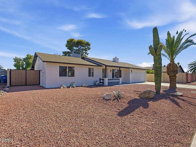 1215 W WESCOTT Drive photo 4