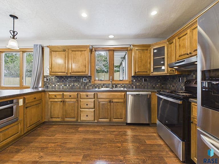 2205 W Larkin Dr photo 4
