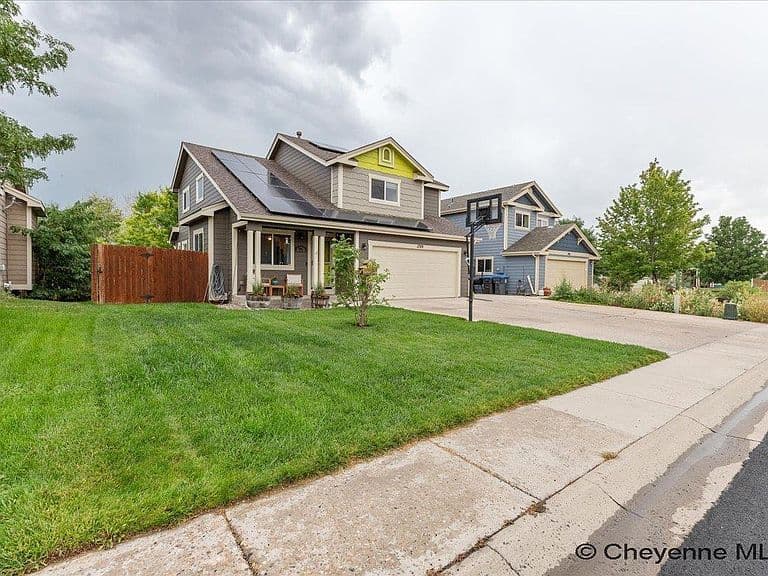 1709 Gettysburg Dr photo 2