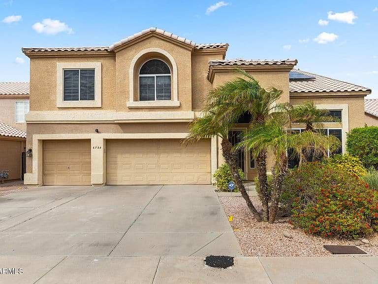 6738 W WAHALLA Lane photo 5