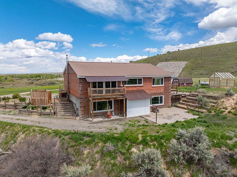 8471 Highway 789 photo 2