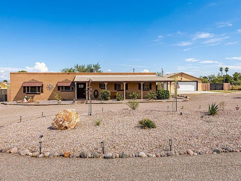 5449 S SAN PEDRO Avenue photo 4