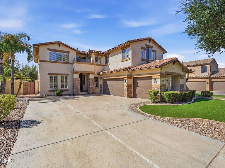 4481 E LANTERN Place photo 4