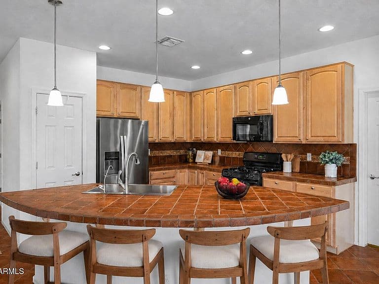 42406 W FALLING STAR Drive photo 3