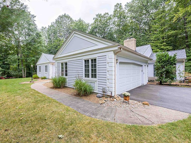20 Buttonwood Road photo 3