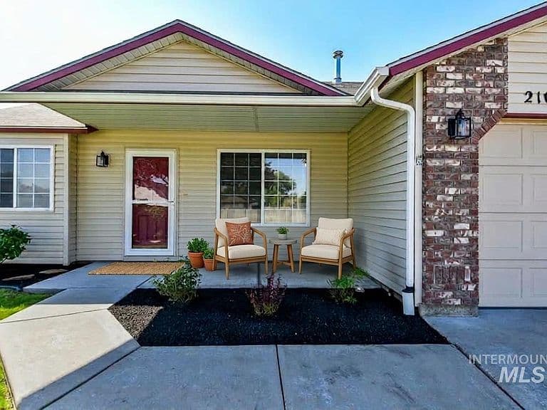2107 W Habitat St photo 3